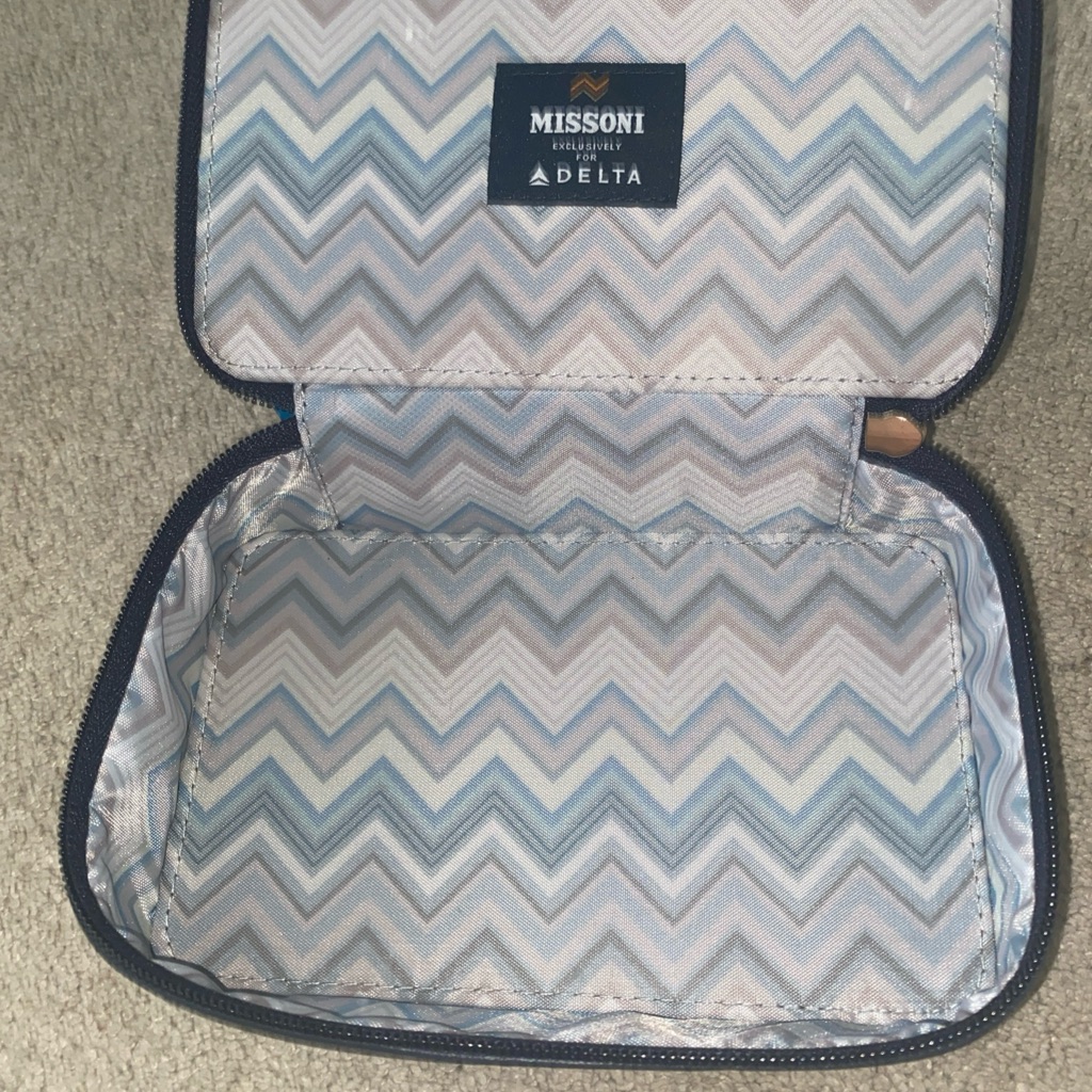 Missoni Brand For Delta Cosmetics Makeup Travel Case Navy Blue